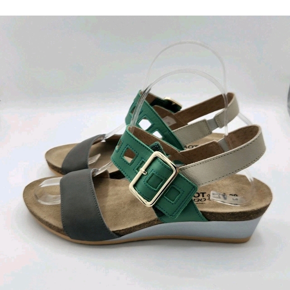 Shoes - Naot Dynasty Jade Gray Cream Sandal Buckle Strap Womens Size 39 US 8 New